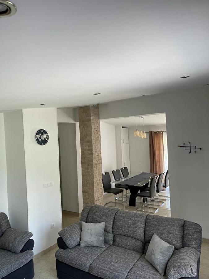 Apartman Nature Zvecanje Bagian luar foto